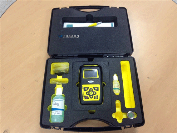 Multigauge 5600 고급형 초음파두께측정기 Tritex
